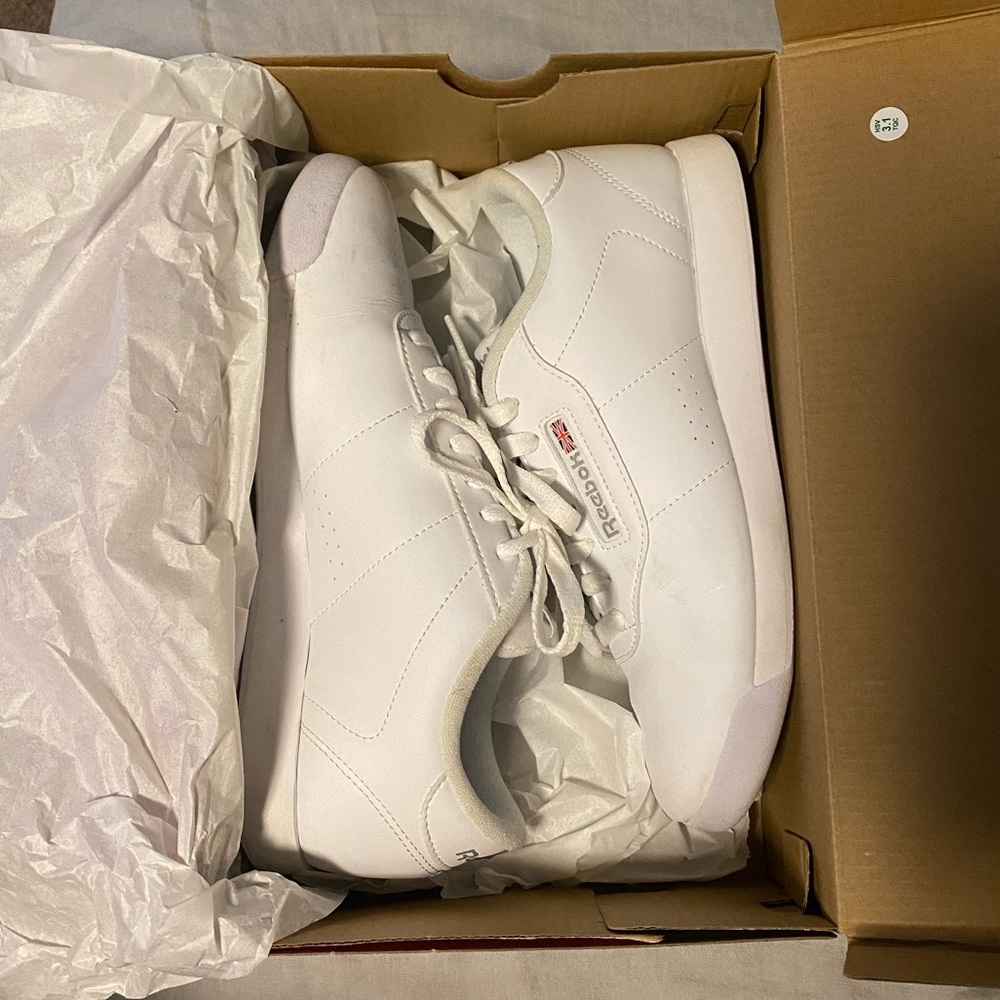 Classic White Reebok Sneaker